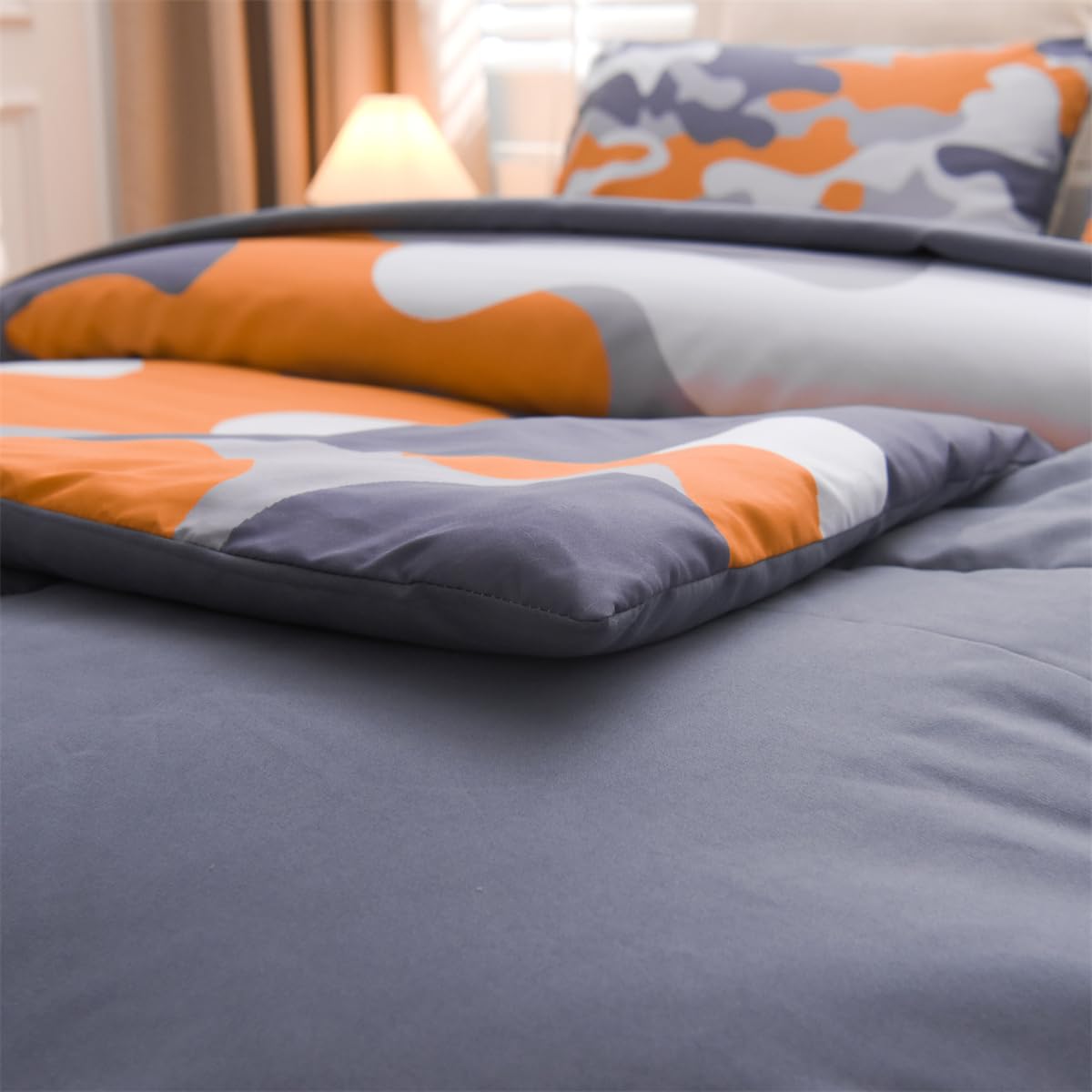 Holawakaka Twin Size Camouflage Bedding Comforter Set with Sheets, Boys Girls Men Camo Bed in A Bag 5 Pieces,Kids Teens Dorm Bed Sets Neutral Farmhouse Lodge Cabin Army Bedspread (Red, Twin)