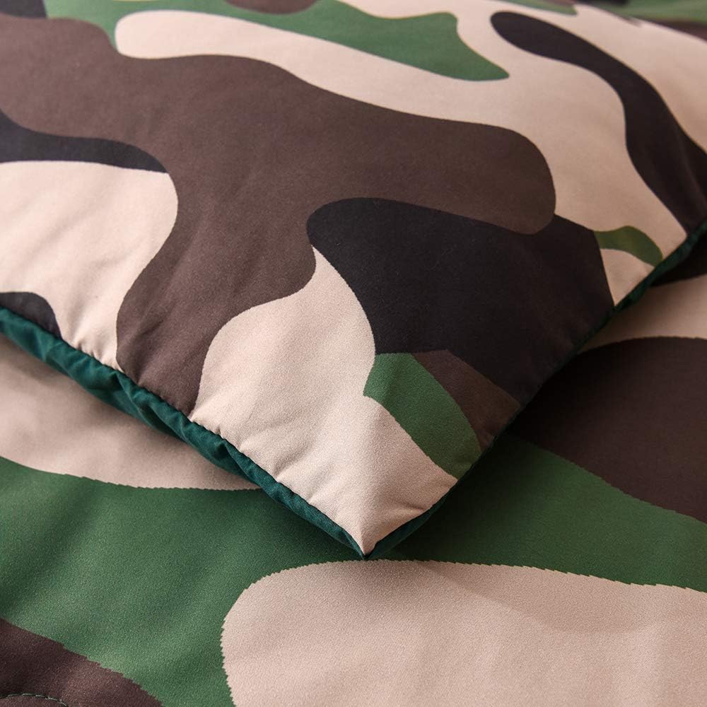 Holawakaka Twin Size Camouflage Bedding Comforter Set with Sheets, Boys Girls Men Camo Bed in A Bag 5 Pieces,Kids Teens Dorm Bed Sets Neutral Farmhouse Lodge Cabin Army Bedspread (Red, Twin)