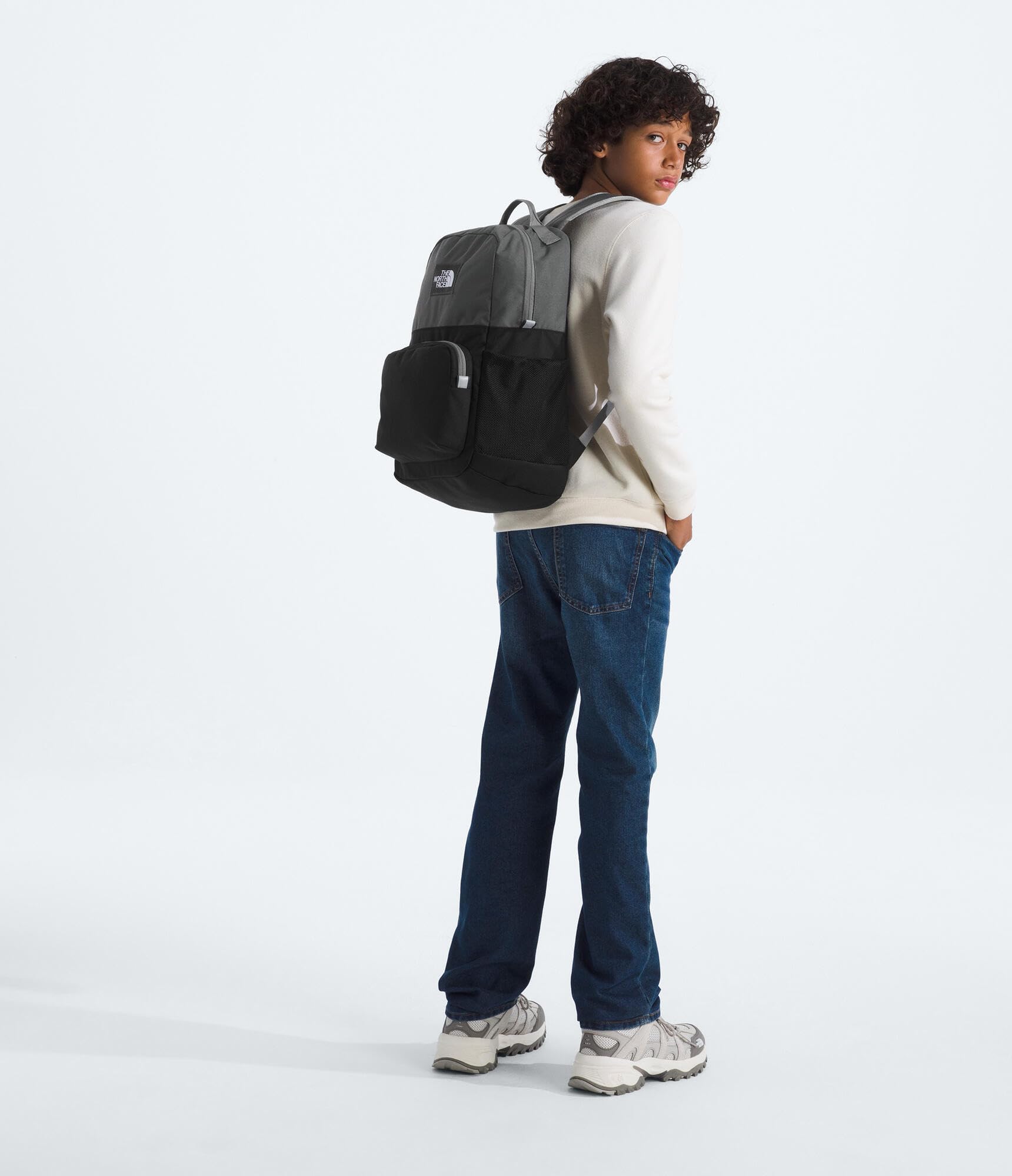 The North Face Teen Chuckwalla Daypack - Travel Backpack, Laptop Sleeve, Reflective Safety Details, Adjustable Strap, Pacific Teal/Slate Moss/Evergreen, One Size