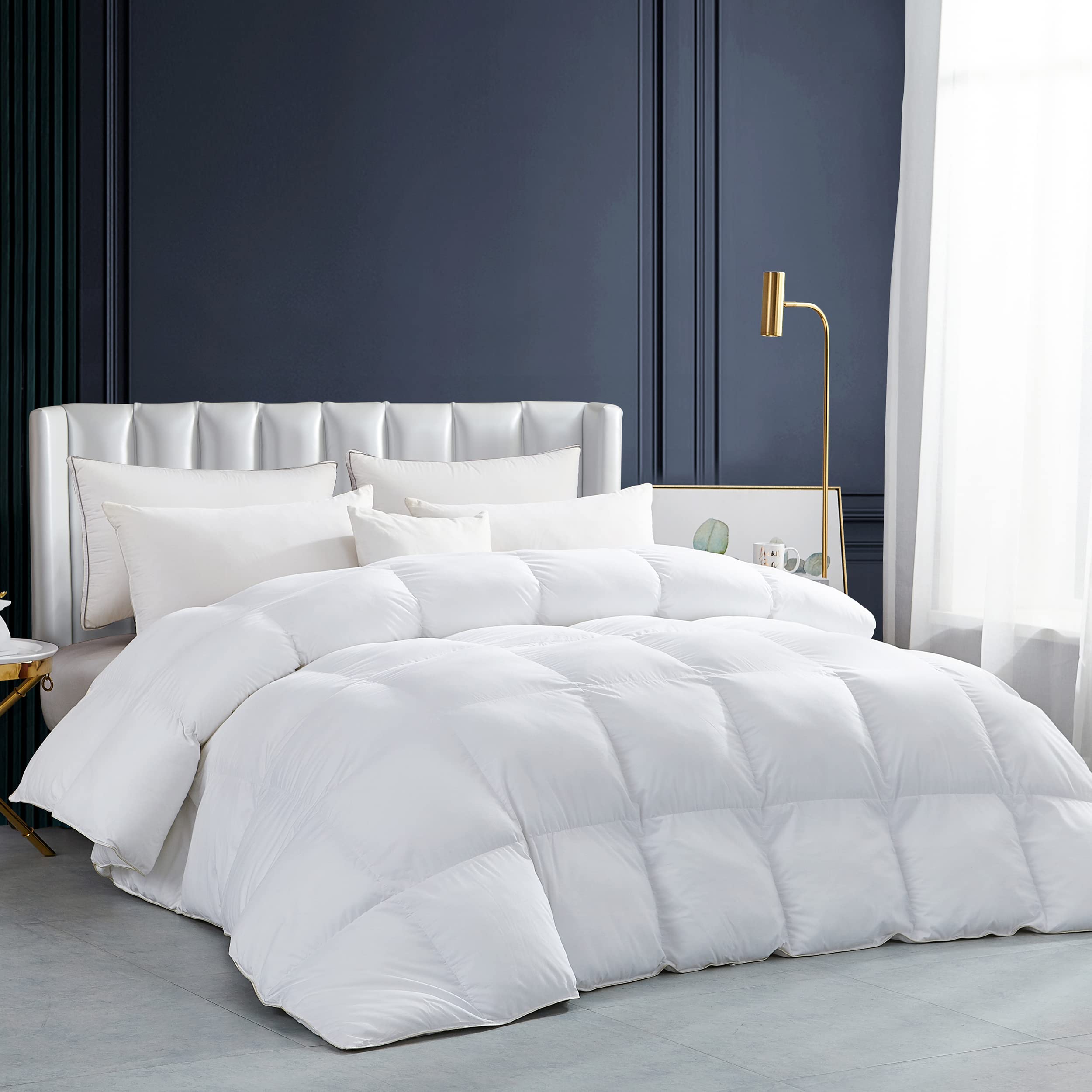 Luxurious All-Season Goose Down Feather Fiber Comforter California King Size Duvet Insert, Exquisite Pinch Pleat Design, Premium Baffle Box, 100% Egyptian Cotton Cover, 80 oz. Fill Weight, Black