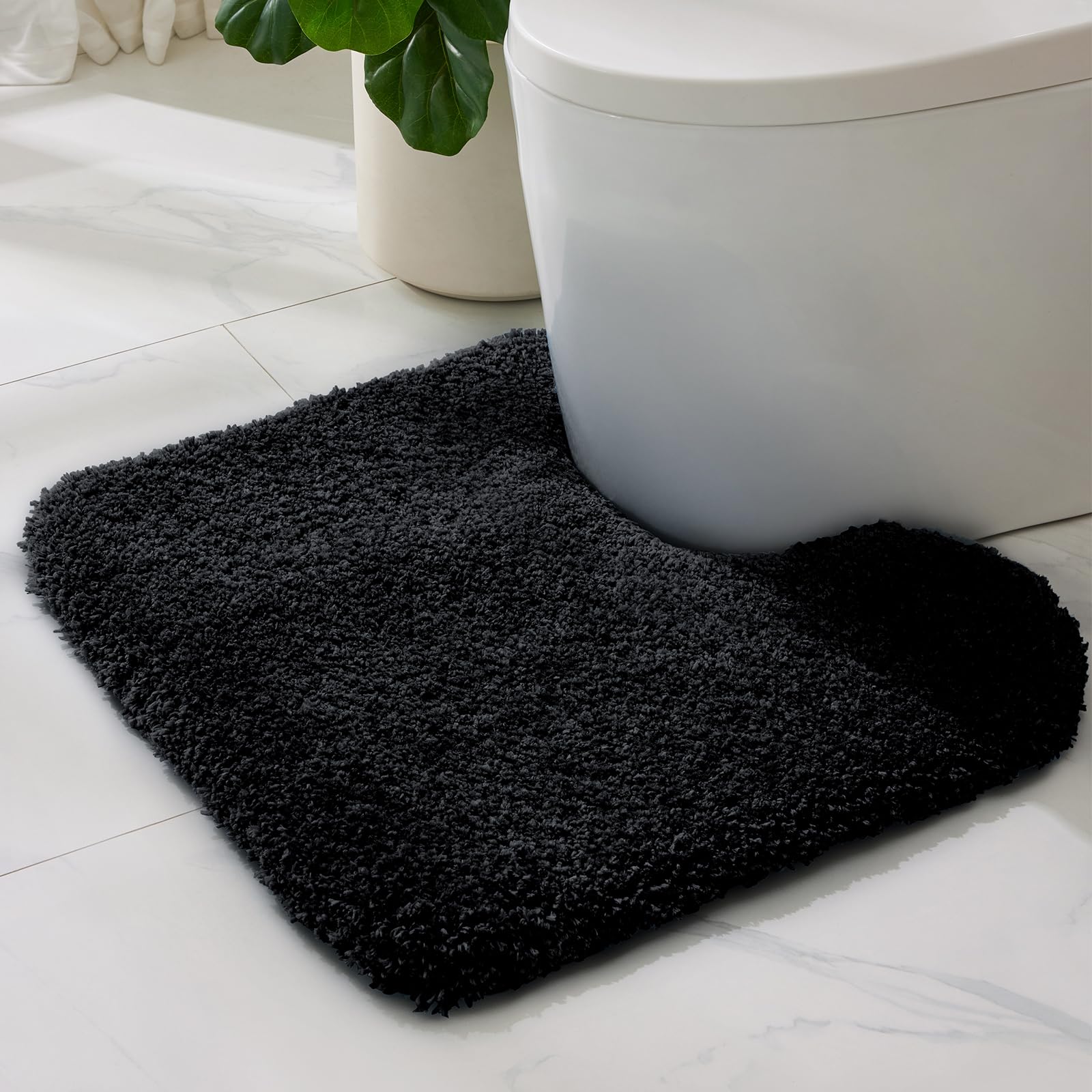 ILANGO Pink Bathroom Rugs 24" × 17" Non Slip & Super Absorbent Extra Thick Soft, Washable Bath Mat for Floor, Non Shedding Microfiber Plush Holiday Bath Rug with Rubber for Shower Sink
