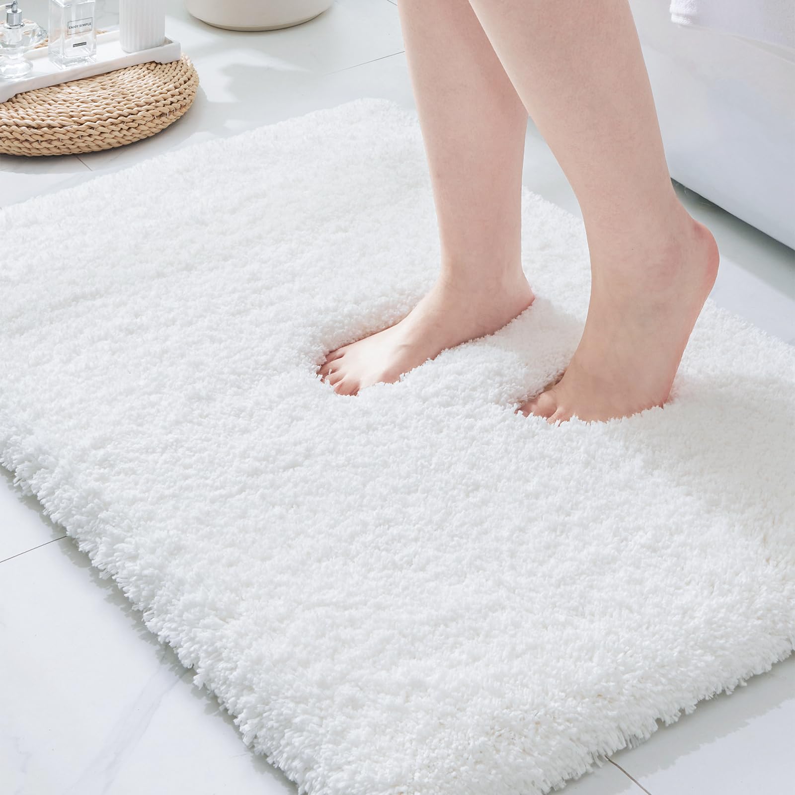 ILANGO Pink Bathroom Rugs 24" × 17" Non Slip & Super Absorbent Extra Thick Soft, Washable Bath Mat for Floor, Non Shedding Microfiber Plush Holiday Bath Rug with Rubber for Shower Sink