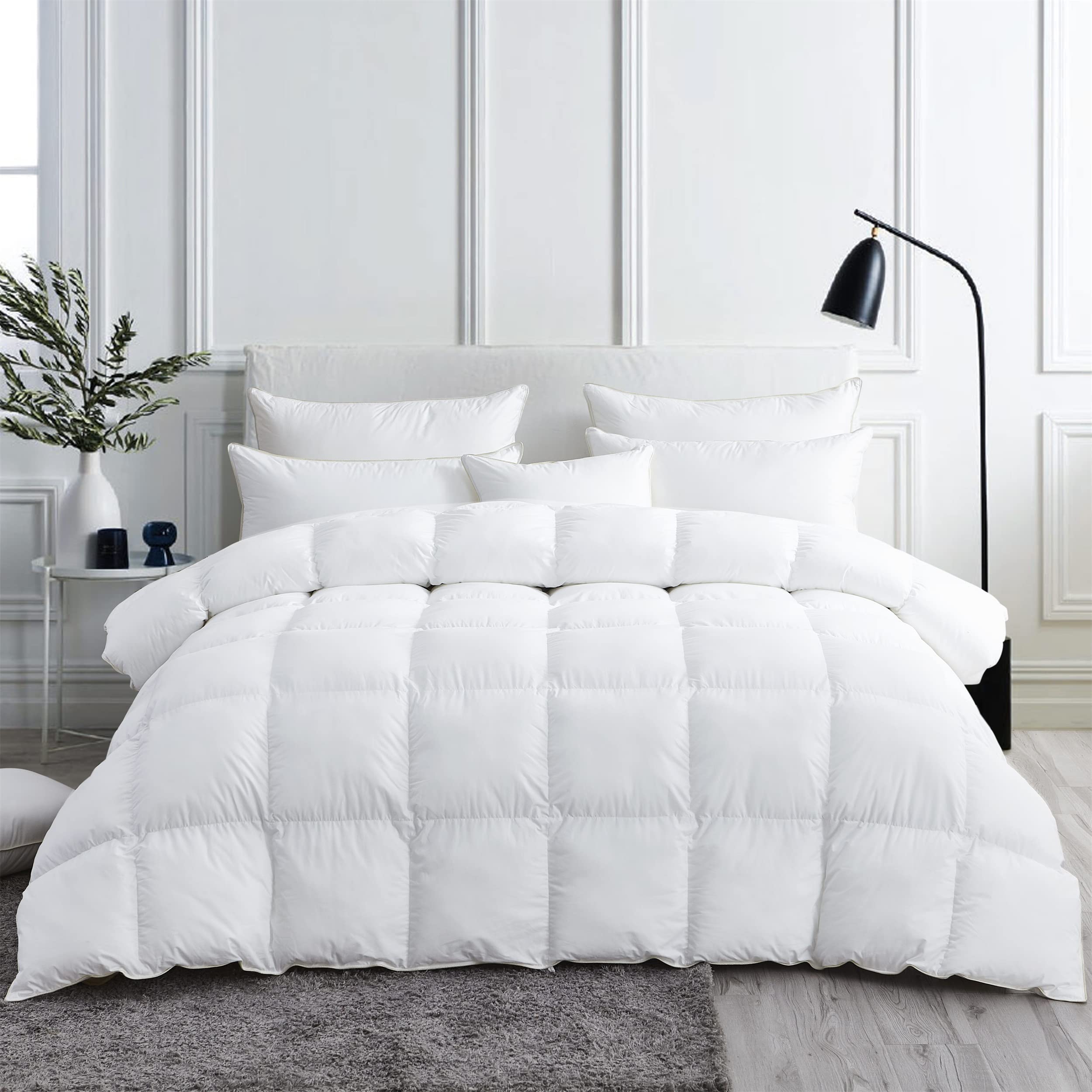 Luxurious All-Season Goose Down Feather Fiber Comforter California King Size Duvet Insert, Exquisite Pinch Pleat Design, Premium Baffle Box, 100% Egyptian Cotton Cover, 80 oz. Fill Weight, Black