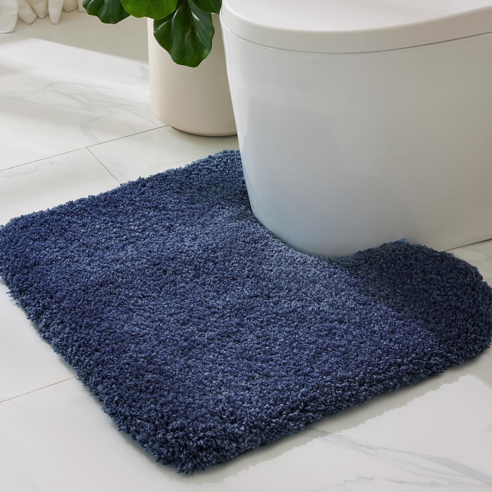 ILANGO Pink Bathroom Rugs 24" × 17" Non Slip & Super Absorbent Extra Thick Soft, Washable Bath Mat for Floor, Non Shedding Microfiber Plush Holiday Bath Rug with Rubber for Shower Sink