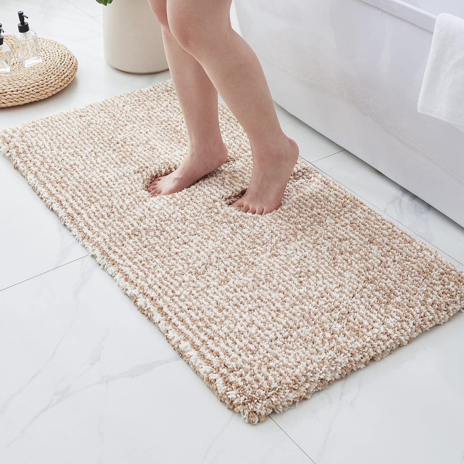 ILANGO Pink Bathroom Rugs 24" × 17" Non Slip & Super Absorbent Extra Thick Soft, Washable Bath Mat for Floor, Non Shedding Microfiber Plush Holiday Bath Rug with Rubber for Shower Sink