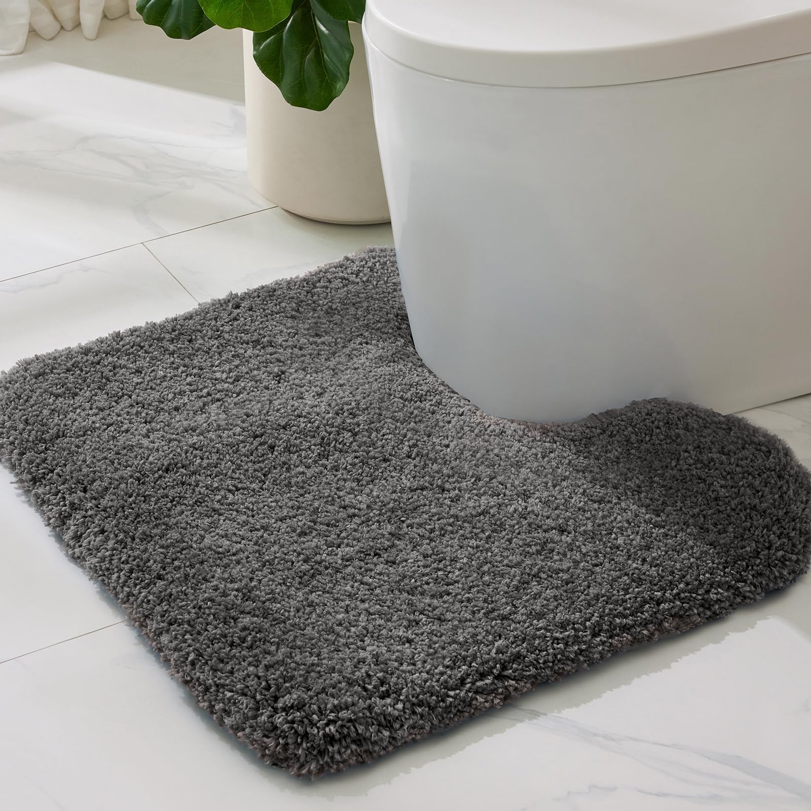 ILANGO Pink Bathroom Rugs 24" × 17" Non Slip & Super Absorbent Extra Thick Soft, Washable Bath Mat for Floor, Non Shedding Microfiber Plush Holiday Bath Rug with Rubber for Shower Sink