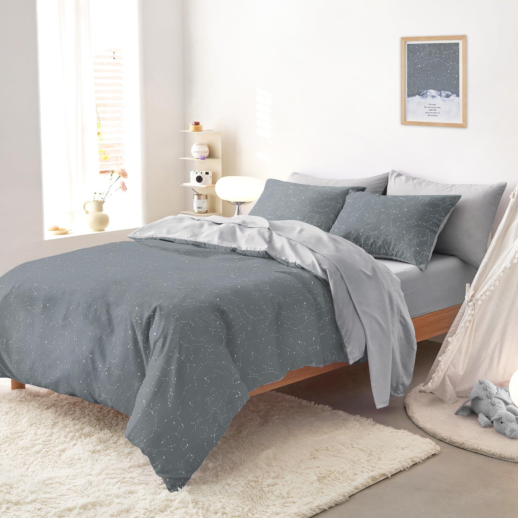Wake In Cloud - Constellation Comforter Set, Celestial Space Star Galaxy Astrology, Soft Lightweight Bedding for Teen Kids Boys Girls, 3 Pieces, Navy Blue, Twin/Twin XL Size