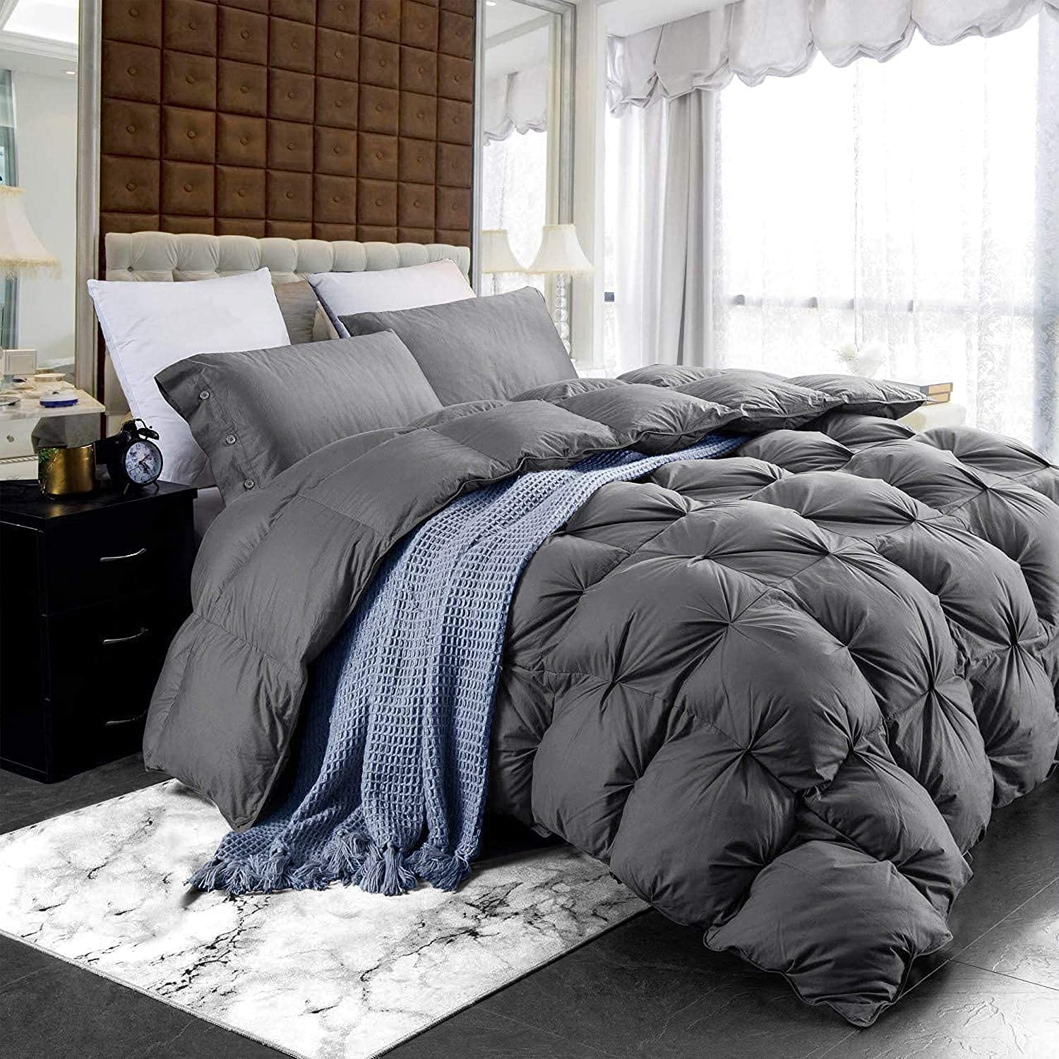 Luxurious All-Season Goose Down Feather Fiber Comforter California King Size Duvet Insert, Exquisite Pinch Pleat Design, Premium Baffle Box, 100% Egyptian Cotton Cover, 80 oz. Fill Weight, Black