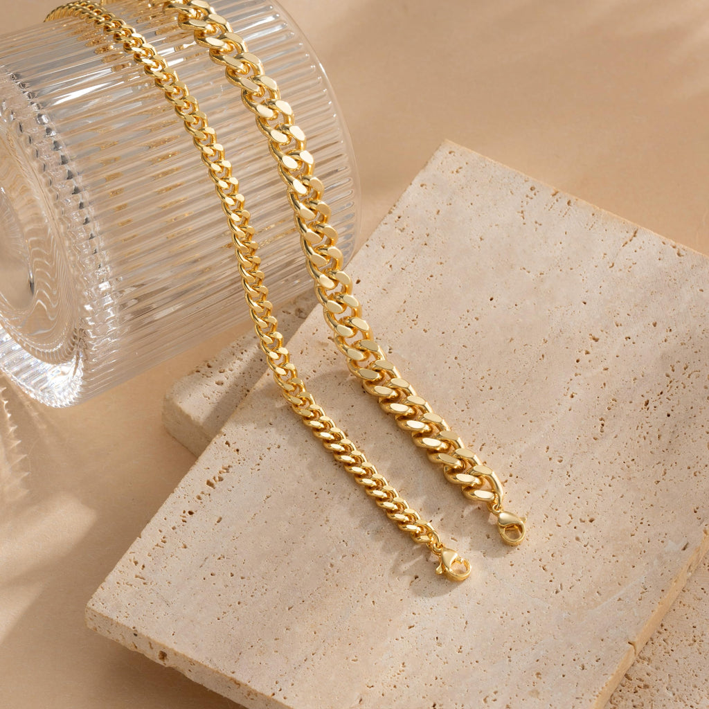 Gold Ankle Bracelets for Women Waterproof - Dainty Gold Anklets Trendy Layered 14K Gold/Silver Plated Stackable Chunky Cuban Link Chian Anklet Bracelet Set for Women Non Tarnish Beach Jewelry Gift